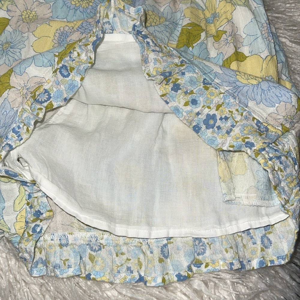 American Eagle Floral Cut-Out Tie-Front Romper Ruffled Hem Elastic Waist Sz XS. - Picture 9 of 17